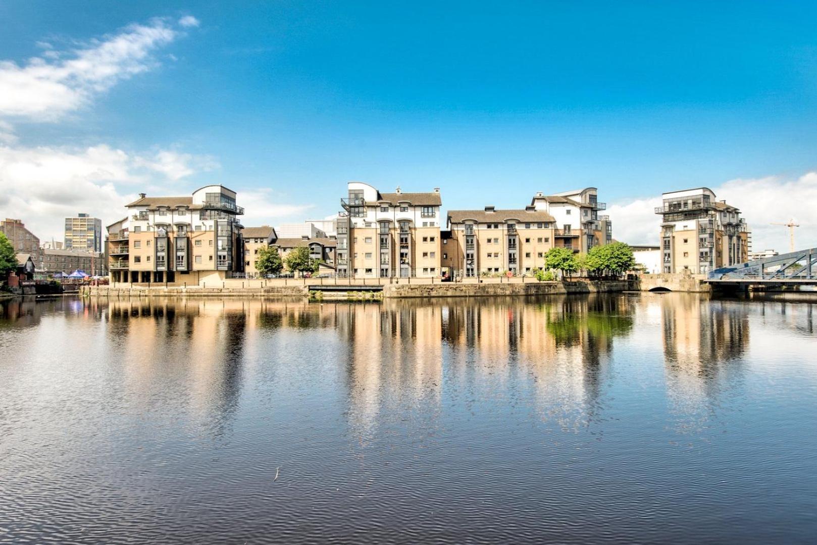Guestready - Stylish Apt W/ Parking Near Edinburgh Exterior photo