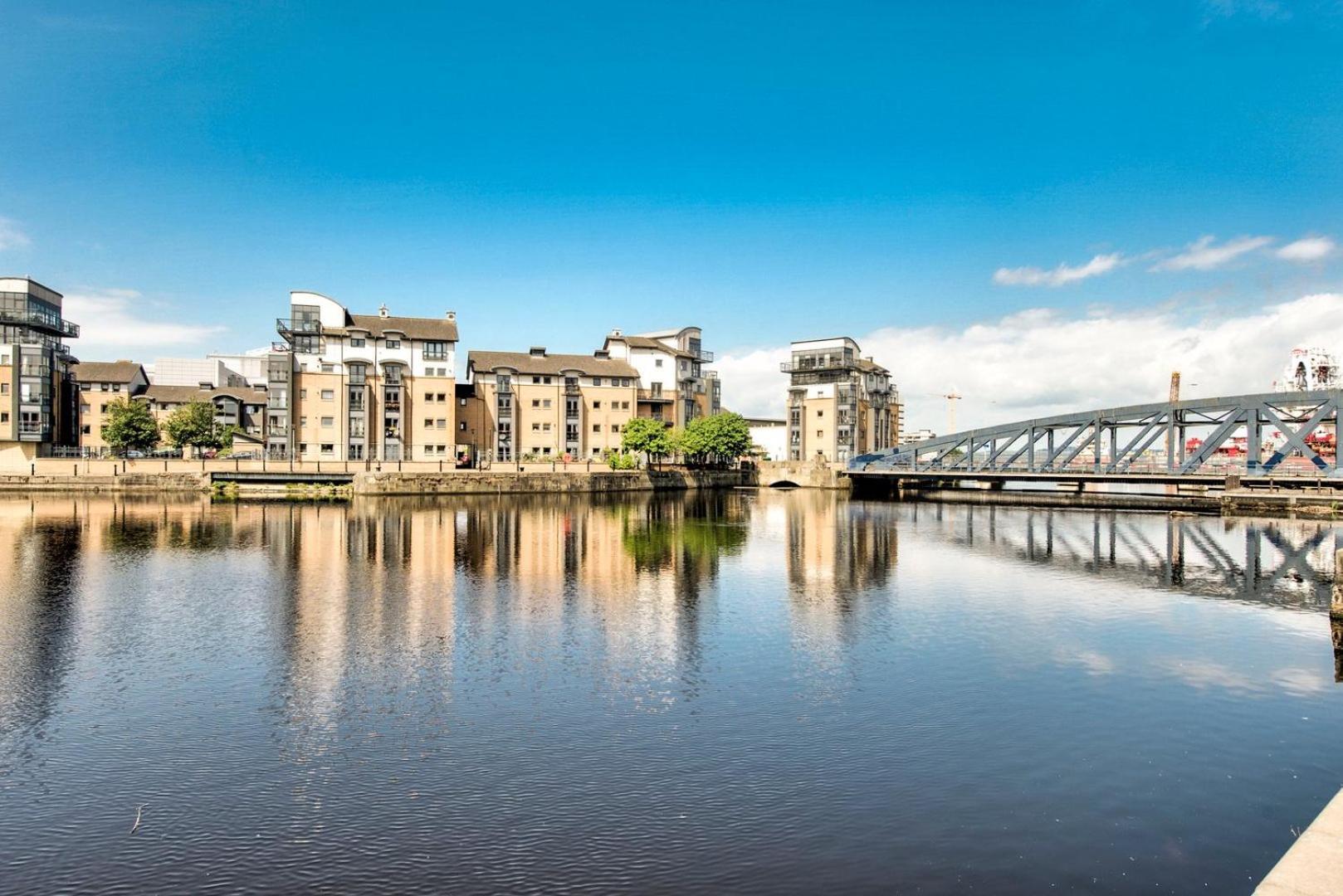 Guestready - Stylish Apt W/ Parking Near Edinburgh Exterior photo